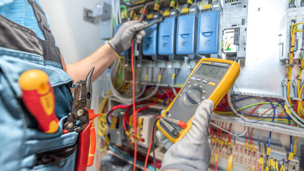 Best Electrical Outlet Repair  in St Charles, IL